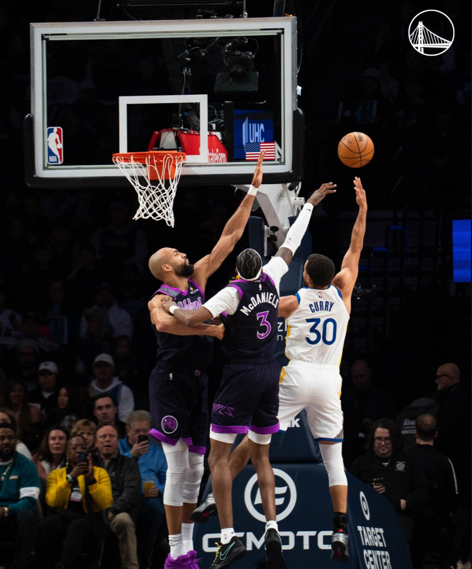 leyu公司-场下双手举天狂欢!库里已5连胜华子 迎里程碑亲承计划出战背靠背