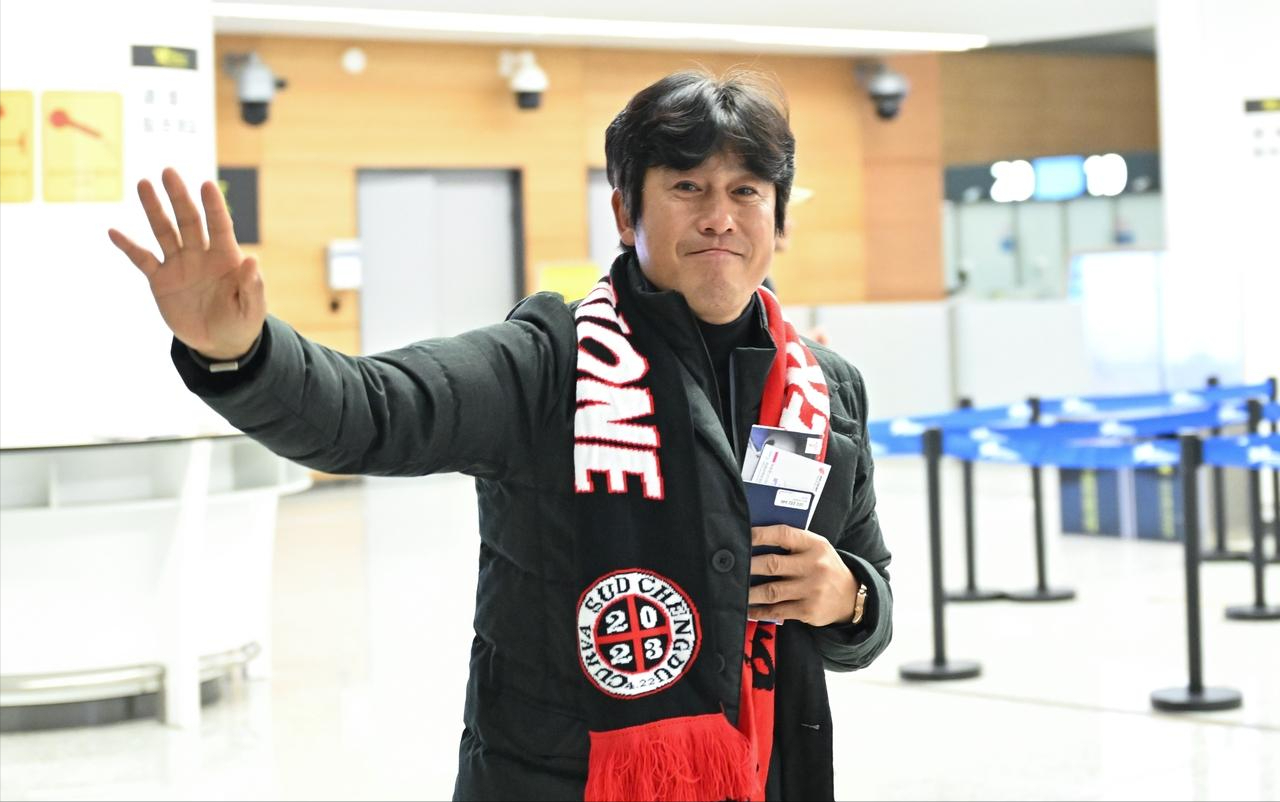 leyu集团-球员未经同意就转会？高层根据名单引援！徐正源批成都添欲加之罪