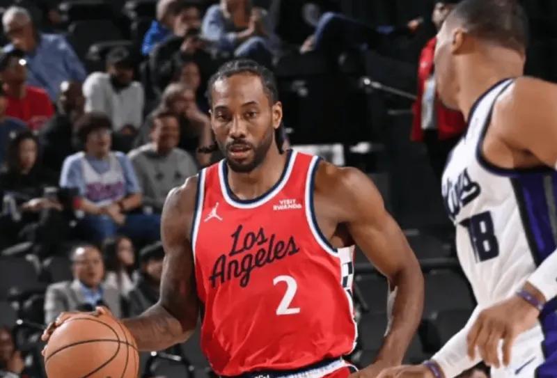 leyu-伦纳德伤情官宣!诊断左脚踝扭伤,伤停时间未知,幸好不是大伤!